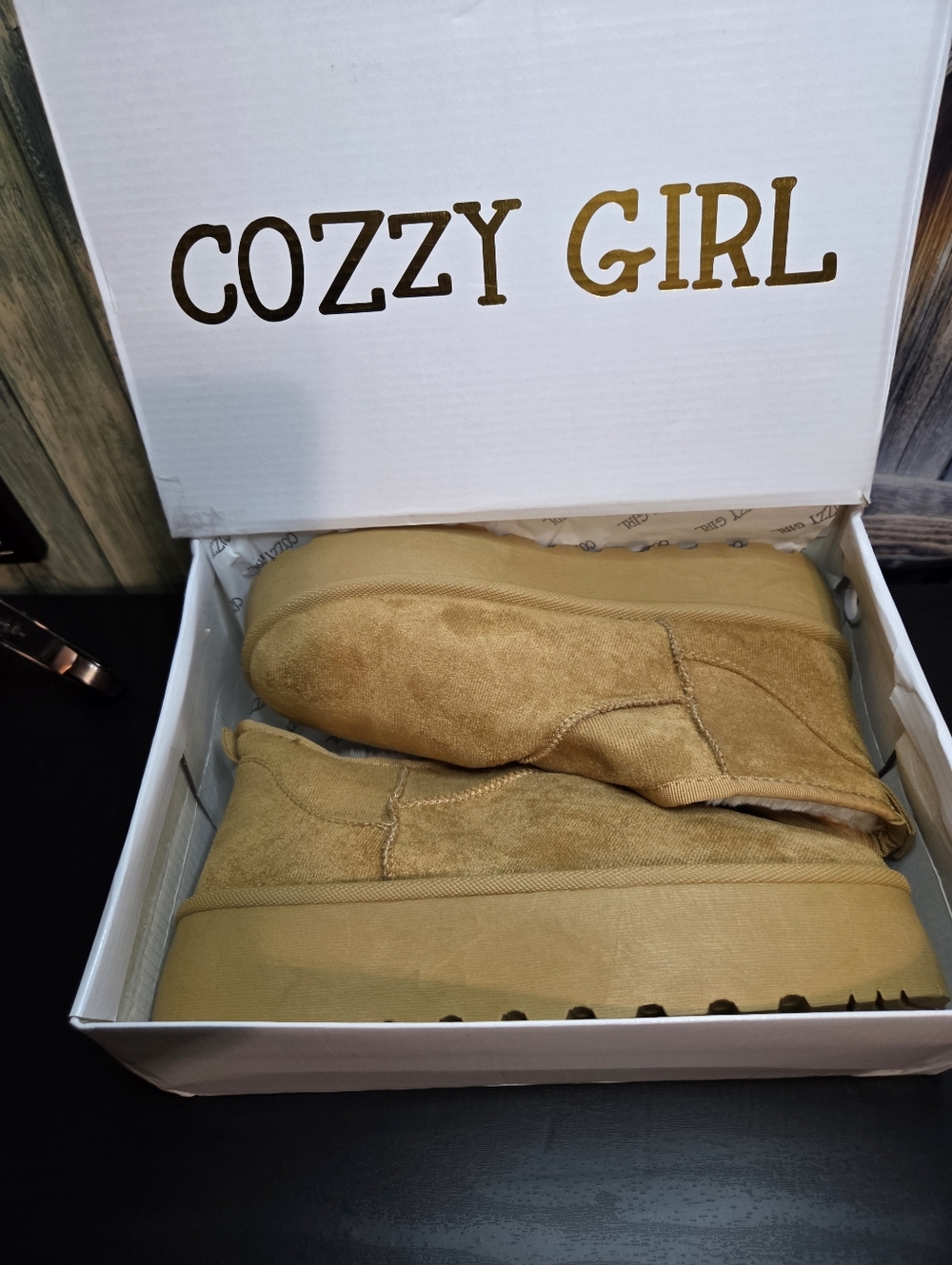 CoZzy Girl Super H PlatfBrand: CoZzorm Mini Boots - Camel - Women’s Size 8 - NIB